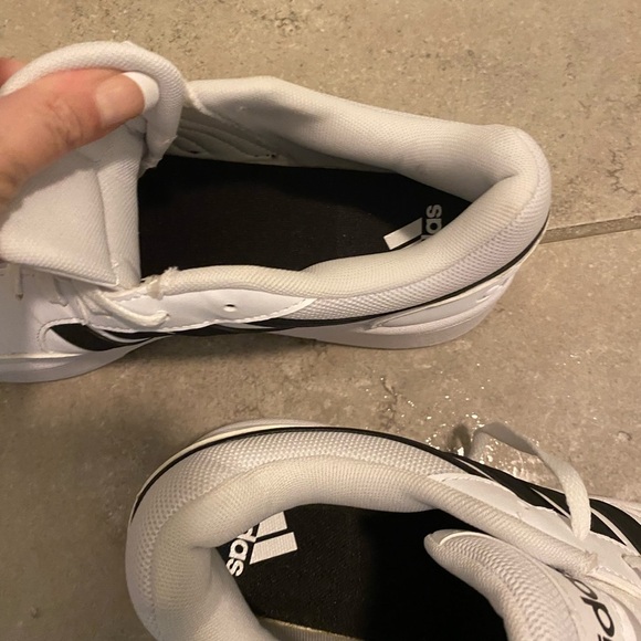 Men's adidas Hoops 3.0 Low Basketball Shoes Size 9.5 IG6115 Old School - Picture 7 of 8